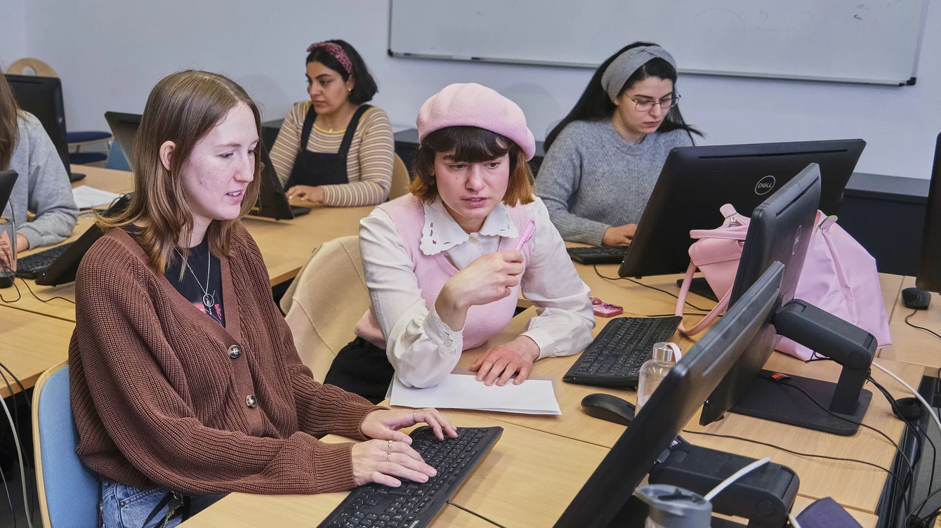 Teilnehmende in einen Kurs